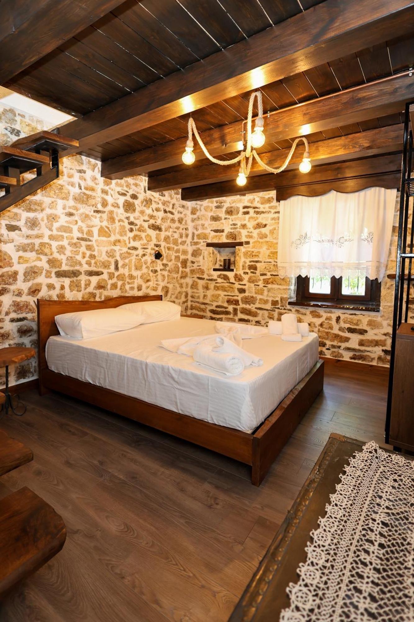 Ador Boutique Hotel Berat Exterior foto
