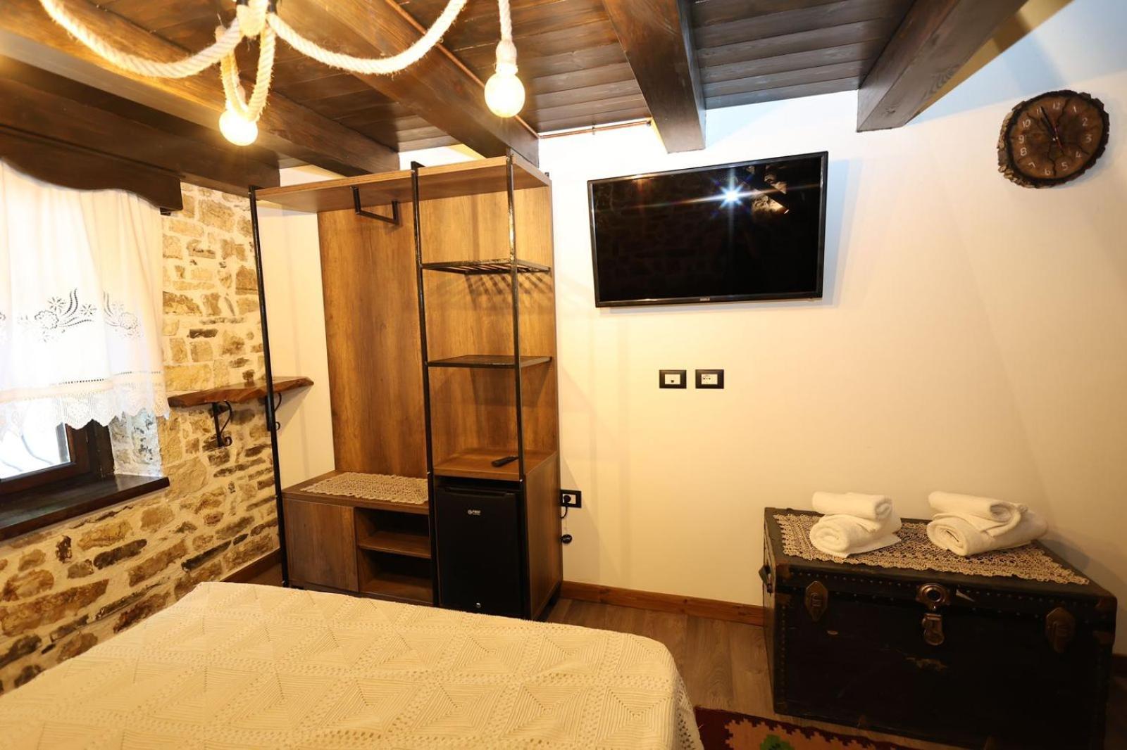 Ador Boutique Hotel Berat Exterior foto