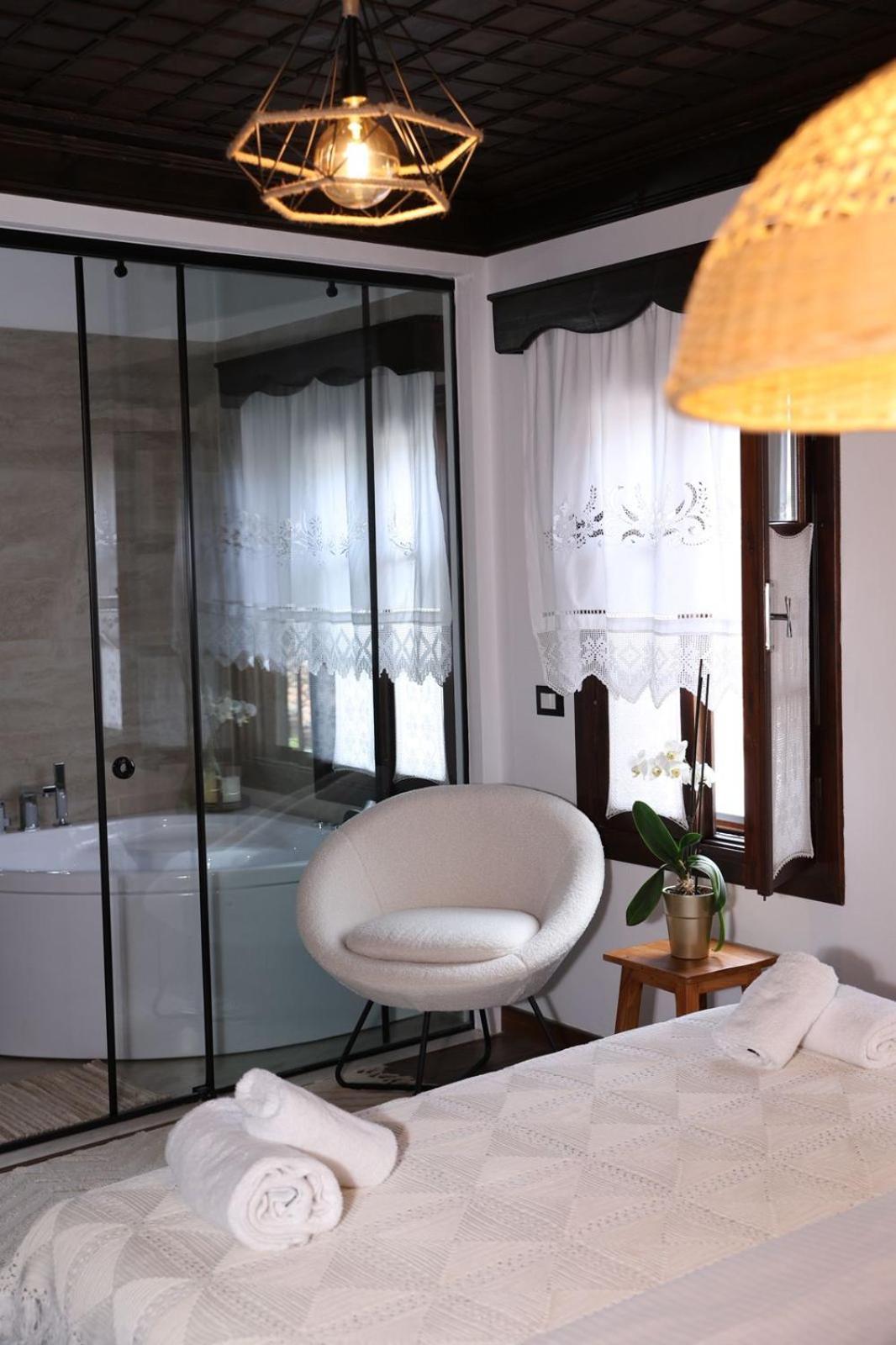 Ador Boutique Hotel Berat Exterior foto