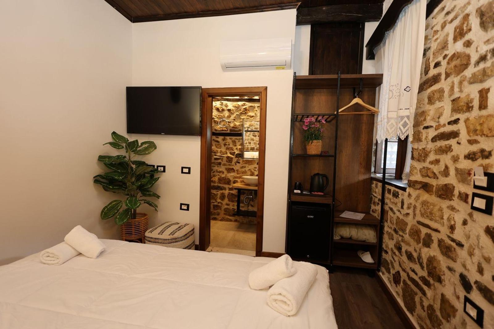 Ador Boutique Hotel Berat Exterior foto