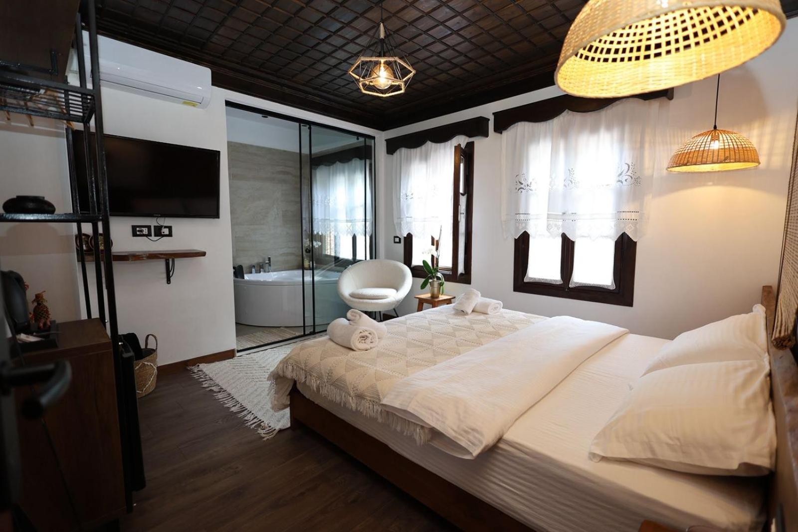 Ador Boutique Hotel Berat Exterior foto